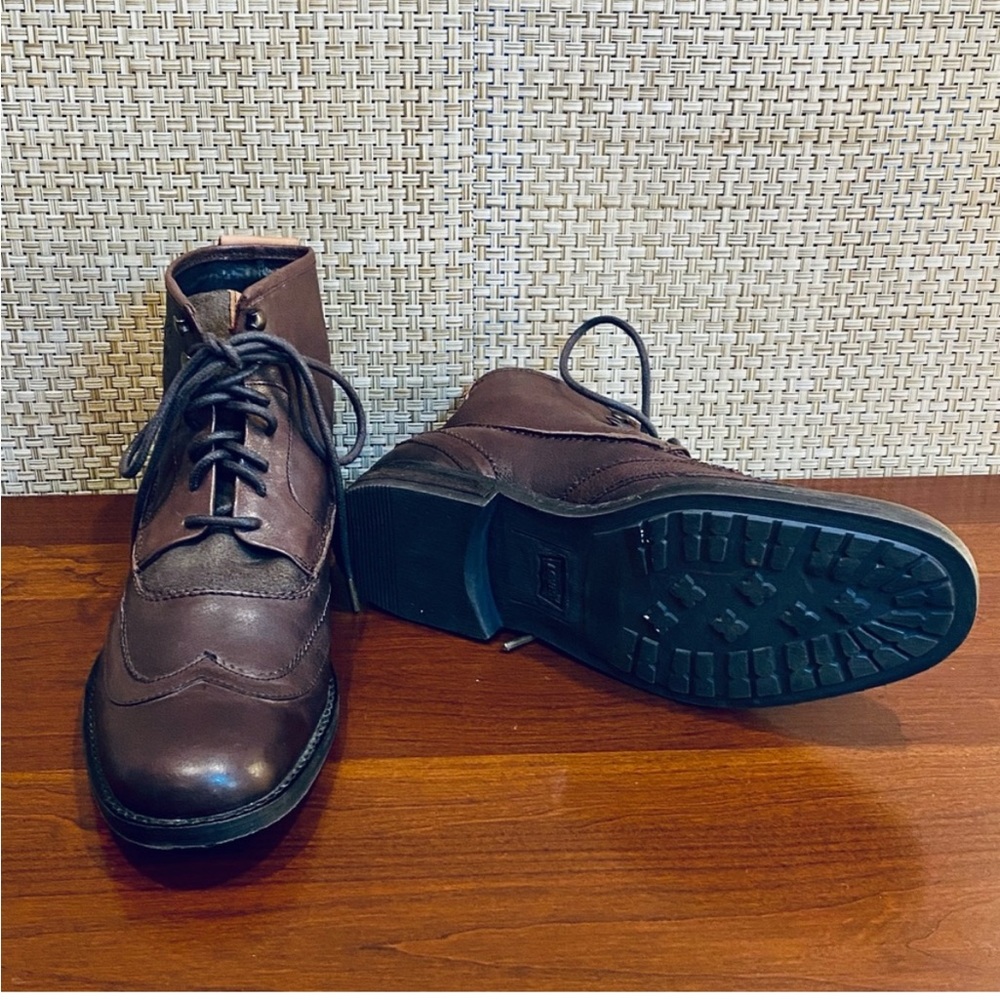 🌟3xHP🌟NWOB Levi’s Wingtip Dark Brown Leather & Suede Lace-up Boots 10